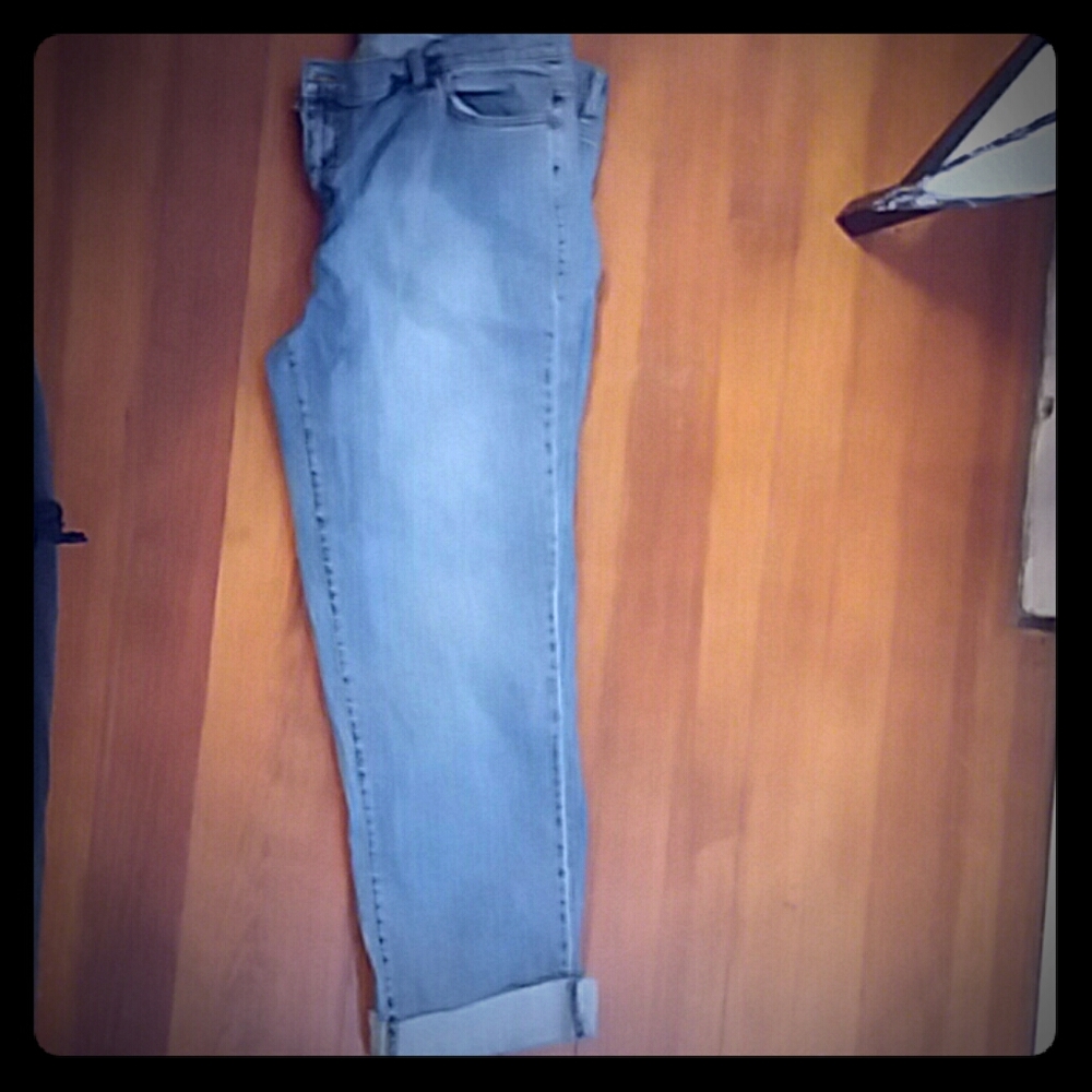Daisy Fuentes 20W Full Length Jeans